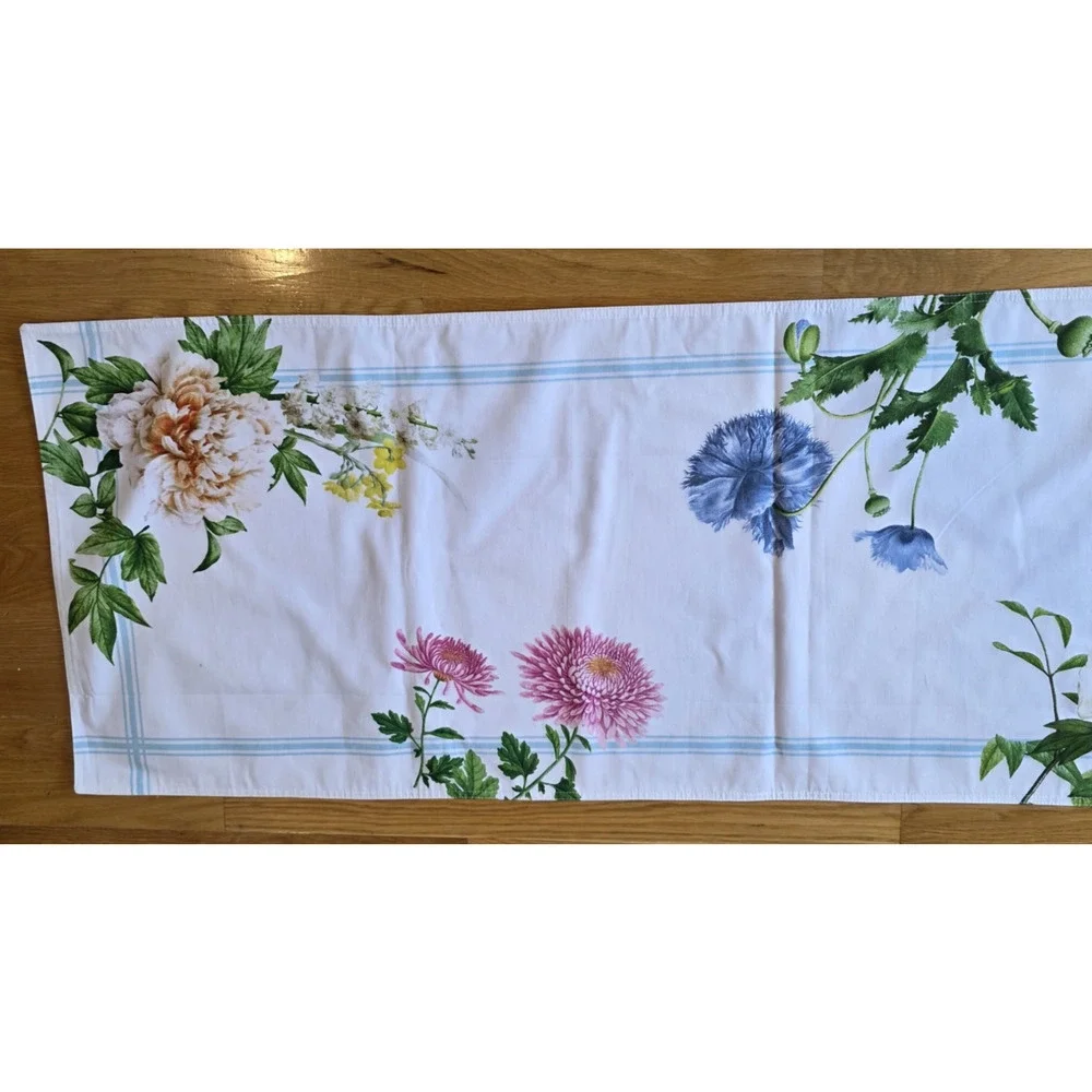 Williams Sonoma Floral Botanical Table Runner 18x109 Blue Pink Cottagecore